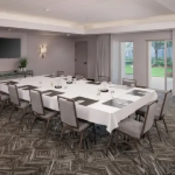 Embassy Suites by Hilton Boston Marlborough