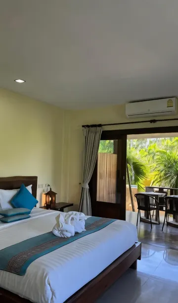 ห้องซูพีเรีย, วิวสระว่ายน้ำ(เตียงควีนไซส์)