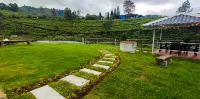 Cloud & Mist Inn-Stay with Mountain Views in Kotagiri, Near Ooty Hotels near Kodanad View Point