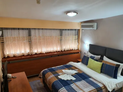 Hotel Square Skopje Macedonia - Balkoner