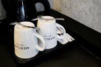 Mercure Surabaya Manyar - Cheap