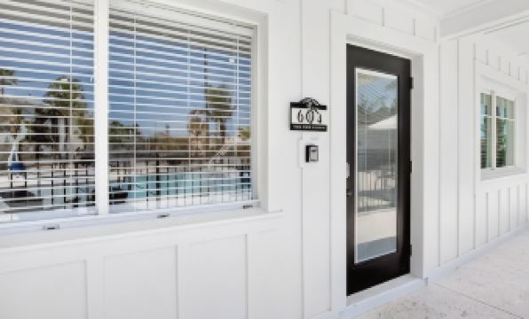 Pelican Post at Anna Maria Island Inn