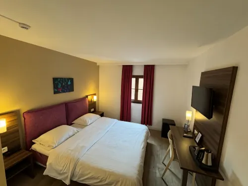 Trip Inn Eden Antwerpen - 3 Yıldız