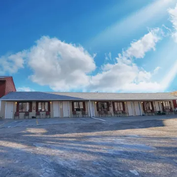 Roundtop Mountain Vista - Cabins and Motel