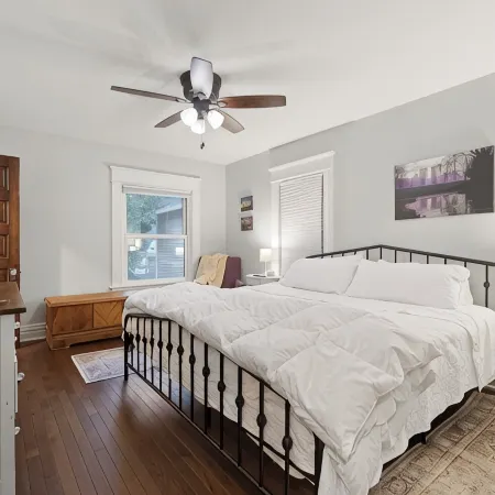 Historic Urban Retreat Fit for a KING!