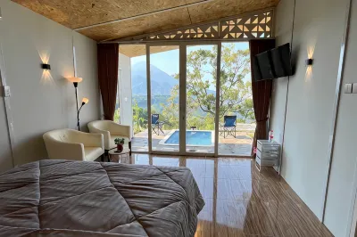 Villa Vive Trawas Hotel a 