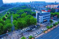 Jiyuan Corner · Meet Theme Hotel - balcony