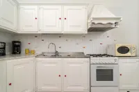 Bright and central apartment just minutes from Sorrento - 2 estrellas