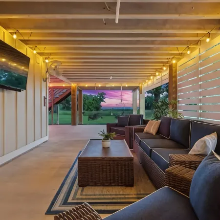 Long Beach Bungalow-3Br/2 bath