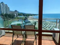 Beachfront Apartments by Marty's - Kitchens