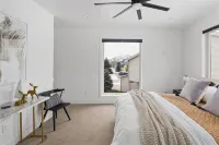 Architectural Masterpiece Home with Mountain Views & Hot Tub - マウンテンビュー