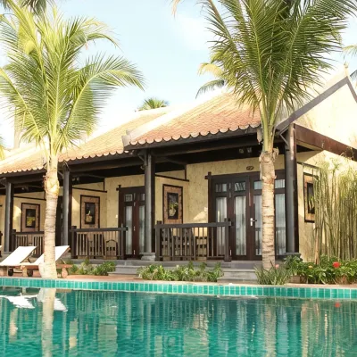 Lotus Village Resort Các khách sạn gần Dốc hoàng hôn
