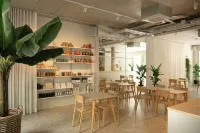 Carlotta Apartments - Homestays