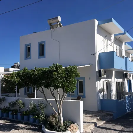 Helios Studios & Apartments