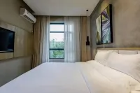 Jinyi Preferred Hotel (Hohhot Railway Station Princess Mansion Metro Station Branch) - Bjergudsigt
