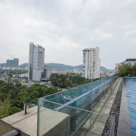 Hangzhou Bay Universal Hotel
