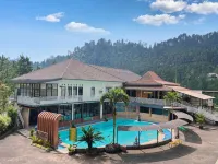 Sun Q Ta Hotel Guci Tegal - Pools