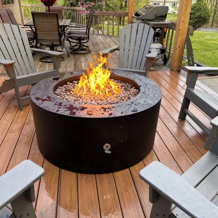 Spacious Trickey Moose Family Retreat - Woodstove, Firepit, Kayaks, Water Access