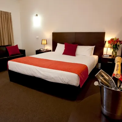 Mercure Port of Echuca Hotels near Moama