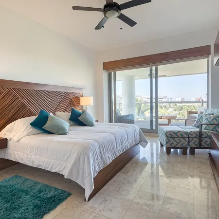 Apartment 7 people Pool Golf, acces to the Beach.