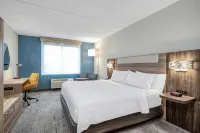 Holiday Inn Express & Suites COLUMBUS AIRPORT by IHG
