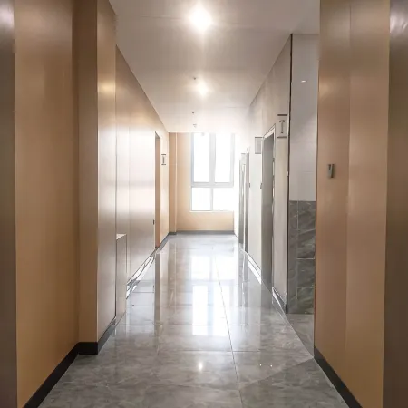 Kuqa Tiancheng Hotel (Jinqiao Taikoo Li)