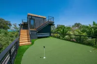 Luxury Beachfront Home! Steps to Beach and Shopping and Sweeping Bay Views! - 무료 와이파이