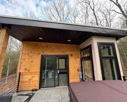 Secluded modern cabin with hot tub Ξενοδοχεία στην πόλη Highland