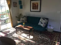 CozyOaks Studio - Charming cottage in woodsy Oakland with WiFi access - 3성급