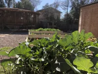 Encantadora Casa Para 12 con Piscina y Amplio Patio Hotels in 