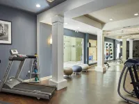 Beverly Hills Vibe 1 BR Apt + Parking, Pool Access Hotels near Bel Air