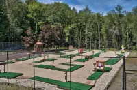 Winter and Holidays at the Hideout! Skiing, Hot Tub and Fireplace…