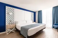 Catalonia Oro Negro Hotels in 