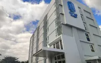 One Budget Hotel Chiangrai Phahonyothin - parking