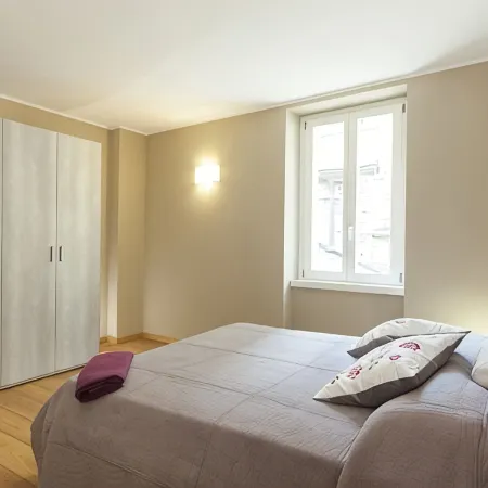LUCIA by KlabHouse-Central  lakeview w/AC