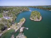 Breathtaking Oceanfront Views with Deep-Water Dock and Mooring - 4-Star