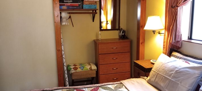 A family bed and breakfast without the host! Hotels in Otero County