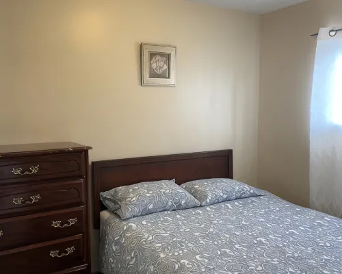 Wasaga Beach walk to main end Free Parking Free Wifi Hotels in Wasaga Beach
