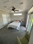 Steinhatchee riverfront. Fishing, scalloping and relaxation yours for the asking