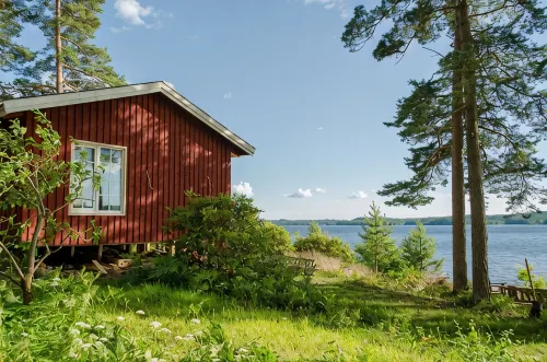 House directly over the lake - 3-Star