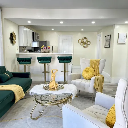 2 Private Units for Groups / Near Nexus & Wynn