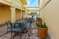 Rodeway Inn - 2-Star