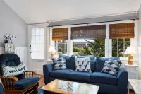Bright 3 bedroom Cape cottage