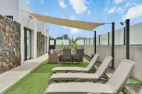 Mariposas Lajares 4, Villa Moderna Tranquila y Espaciosa, Para Familias y Amigos