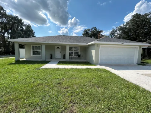 Charming 3-bedroom house in serene Eustis with POOL! Mins to Downtown MT. DORA. - Boutique