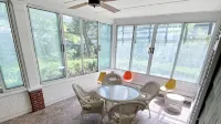 Family Friendly Cape Cod Beach House: 3 Min. Walk to Earle Rd Beach - Wifi