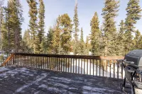 Relaxing retreat in Duck Creek, lots of exciting adventures inside and out
