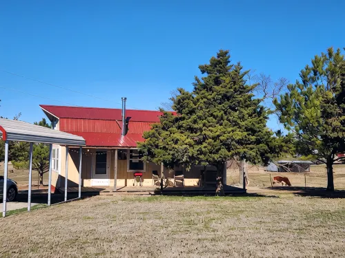 Cabin of Sunset View: cozy 3-bedroom cabin in Perkins with WiFi near OSU