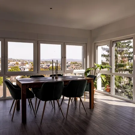 Design apartment centrally located in Andernach with top view, WiFi, kitchen, parking space