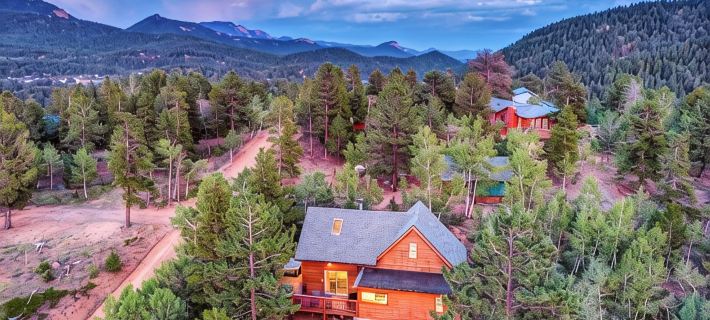 Best Hot Tub View in Bailey - Family & Pet Friendly BBQ / Hot Tub / Near Denver Hotels in Bailey